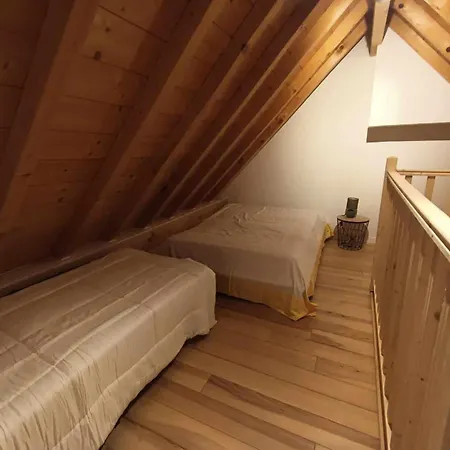 Les Trois Chalets - Jardin Terrasse 7 Personnes - Saint Mamet Luchon Exterior photo